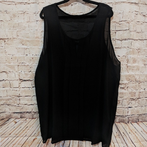 HP 4-17 Plus Keyhole Pintucked Sleeveless Top - Picture 4 of 4